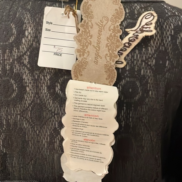 Dress - Picture 8 of 9